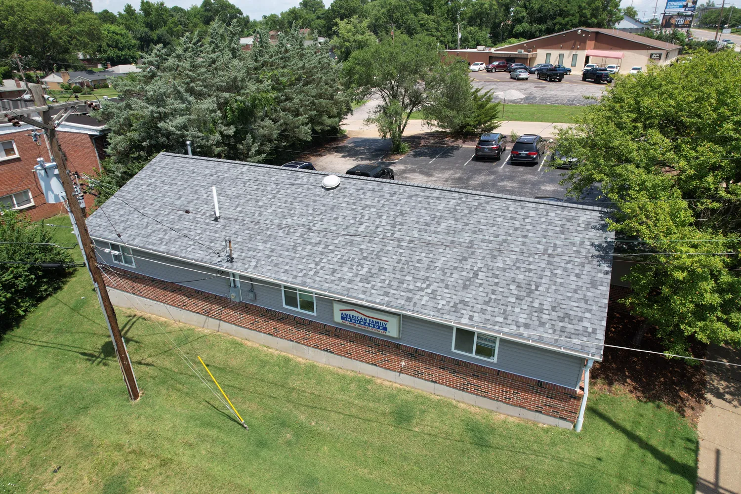 New architectural-shingle roof on a commercial office building in St. Louis
